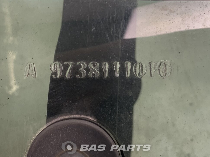 Mercedes-Benz - Päikesesirm - Veoauto: pilt 3 Mercedes-Benz - Päikesesirm - Veoauto: pilt 3