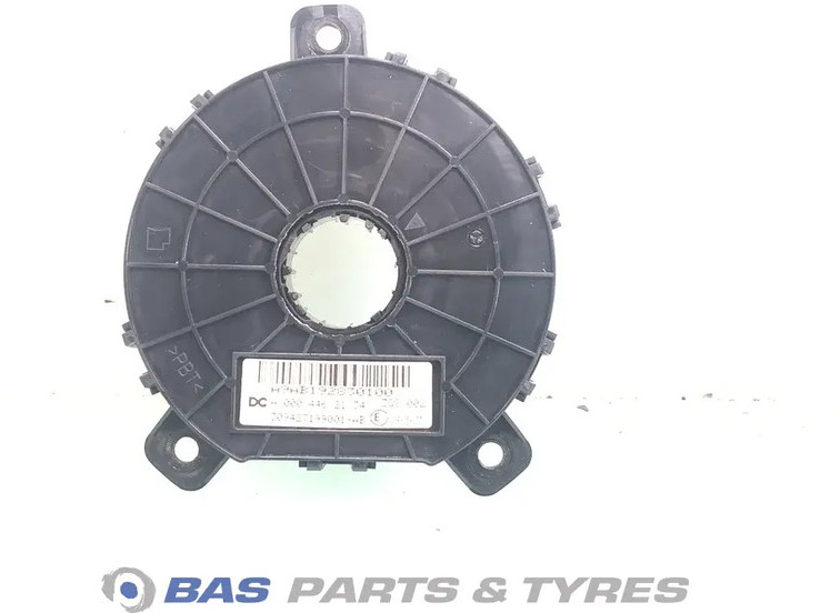 Mercedes-Benz - Roolisammas - Veoauto: pilt 1 Mercedes-Benz - Roolisammas - Veoauto: pilt 1