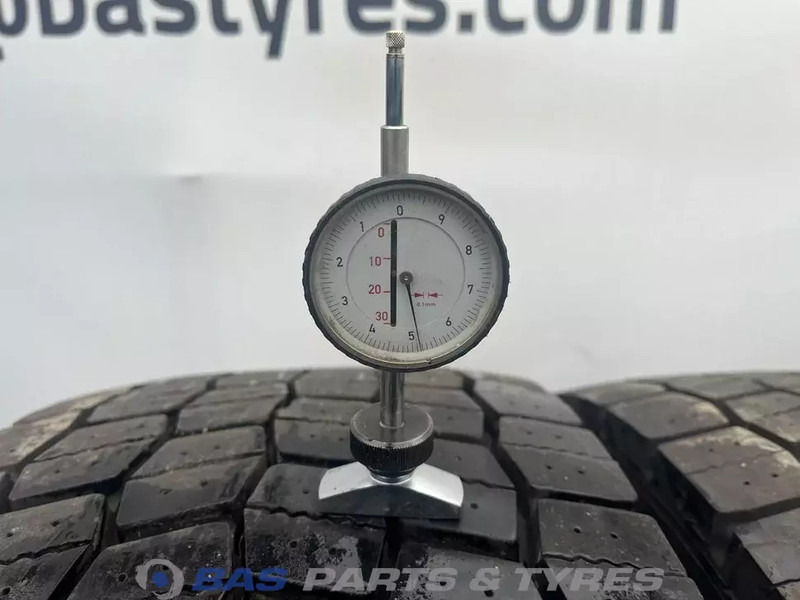 Michelin Remix Michelin Remix 315/70R22.5 X Multi D 154/150 M+S 3PMSF gebruikte set - Rehv - Veoauto: pilt 3 Michelin Remix Michelin Remix 315/70R22.5 X Multi D 154/150 M+S 3PMSF gebruikte set - Rehv - Veoauto: pilt 3