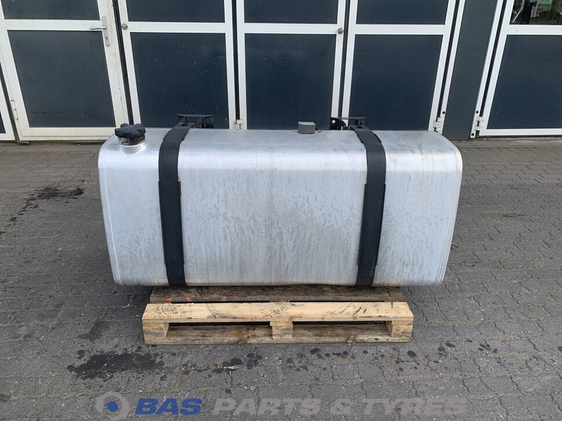 Renault Brandstoftank Renault 610 Liter G0000171 - Kütusepaak - Veoauto: pilt 1 Renault Brandstoftank Renault 610 Liter G0000171 - Kütusepaak - Veoauto: pilt 1