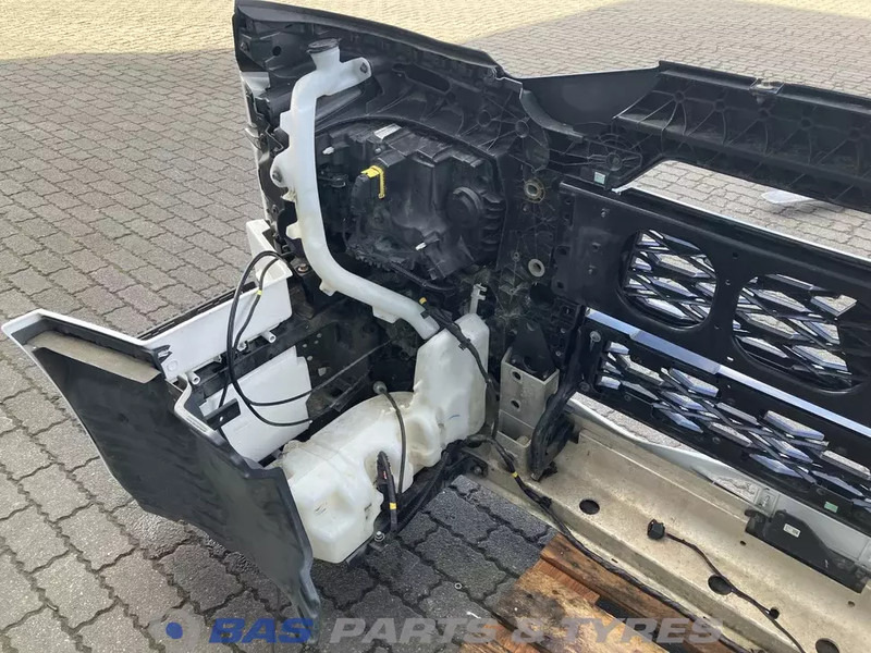 Renault T-Serie Evolution Bumper Renault 7423645386 - Kaitseraud - Veoauto: pilt 5 Renault T-Serie Evolution Bumper Renault 7423645386 - Kaitseraud - Veoauto: pilt 5