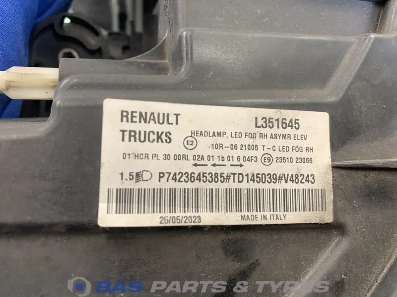 Renault T-Serie Evolution - Esituled - Veoauto: pilt 3 Renault T-Serie Evolution - Esituled - Veoauto: pilt 3