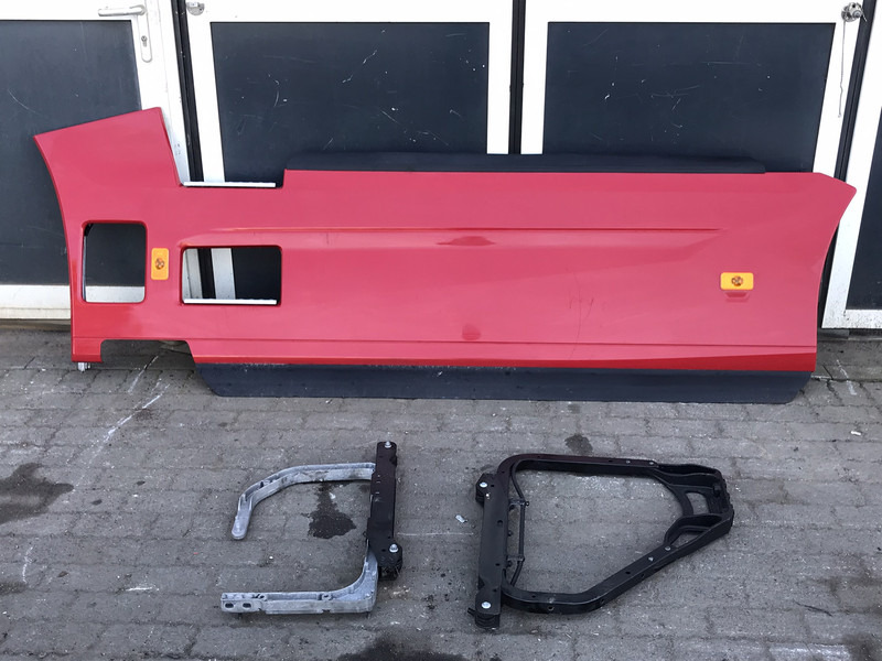 Renault T-Serie Evolution Sideskirt Set Renault 7424134838 - Pealisehitus ja välispind - Veoauto: pilt 1 Renault T-Serie Evolution Sideskirt Set Renault 7424134838 - Pealisehitus ja välispind - Veoauto: pilt 1