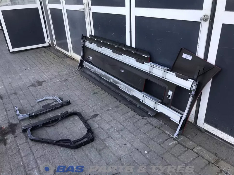 Renault T-Serie Evolution Sideskirt Set Renault 7424134838 - Pealisehitus ja välispind - Veoauto: pilt 5 Renault T-Serie Evolution Sideskirt Set Renault 7424134838 - Pealisehitus ja välispind - Veoauto: pilt 5