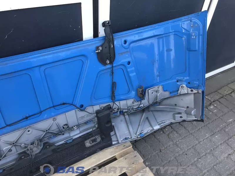 Renault T-Serie Frontpaneel Renault 7484537795 - Pealisehitus ja välispind - Veoauto: pilt 5 Renault T-Serie Frontpaneel Renault 7484537795 - Pealisehitus ja välispind - Veoauto: pilt 5