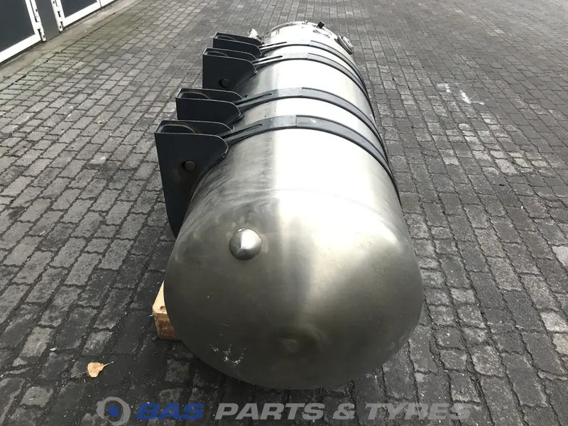 Scania LNG tank Scania 406 Liter 1776103 - Kütusepaak - Veoauto: pilt 4 Scania LNG tank Scania 406 Liter 1776103 - Kütusepaak - Veoauto: pilt 4