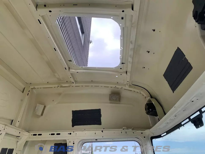 Scania R-Serie NextGen Scania CR-20 Highline L3H2 2047000 - Kabiin ja interjöör - Veoauto: pilt 5 Scania R-Serie NextGen Scania CR-20 Highline L3H2 2047000 - Kabiin ja interjöör - Veoauto: pilt 5