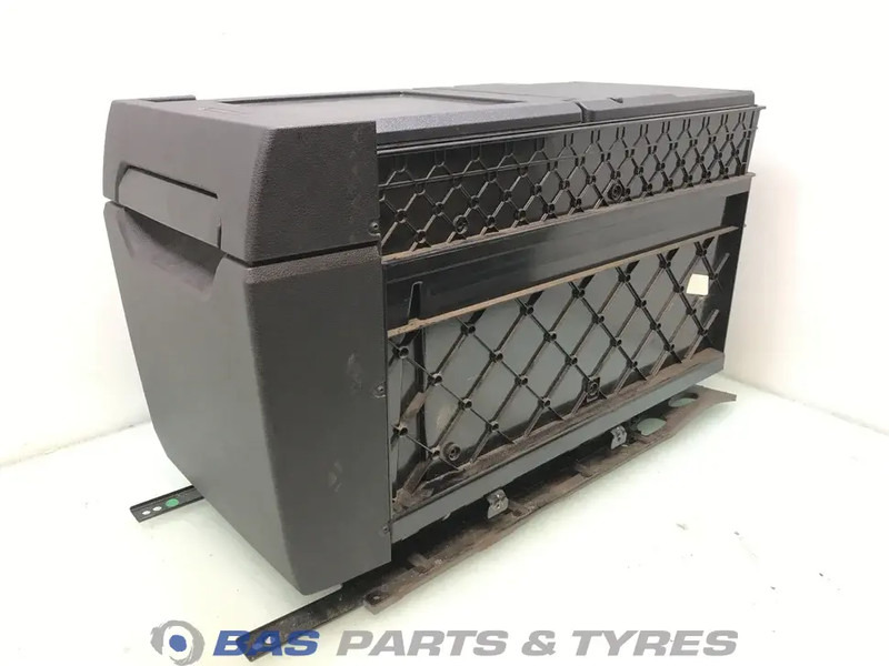 Mercedes-Benz Actros MP4 Koelkast Mercedes 36 Liter A 960 820 03 06 - Varuosa - Veoauto: pilt 2 Mercedes-Benz Actros MP4 Koelkast Mercedes 36 Liter A 960 820 03 06 - Varuosa - Veoauto: pilt 2