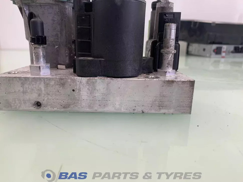 Renault Adblue pomp Renault 7421679299 - Varuosa - Veoauto: pilt 4 Renault Adblue pomp Renault 7421679299 - Varuosa - Veoauto: pilt 4