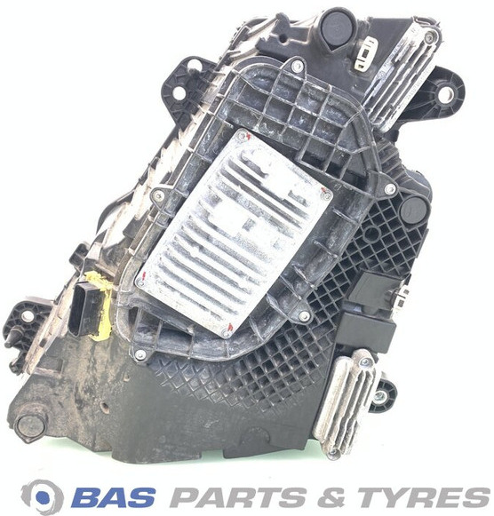 Volvo FH16 (FH5) Koplamp Rechts 22656780 - Esituled - Veoauto: pilt 2 Volvo FH16 (FH5) Koplamp Rechts 22656780 - Esituled - Veoauto: pilt 2