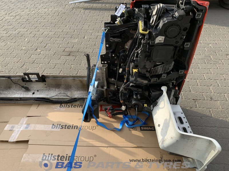 Volvo FH4 Bumper Volvo 78670304 - Kaitseraud - Veoauto: pilt 5 Volvo FH4 Bumper Volvo 78670304 - Kaitseraud - Veoauto: pilt 5