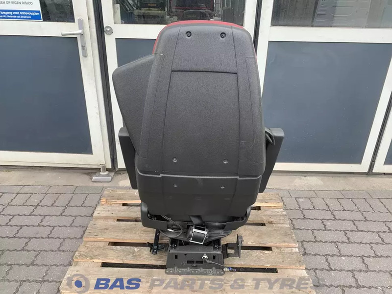 Volvo FH4 - Iste - Veoauto: pilt 3 Volvo FH4 - Iste - Veoauto: pilt 3