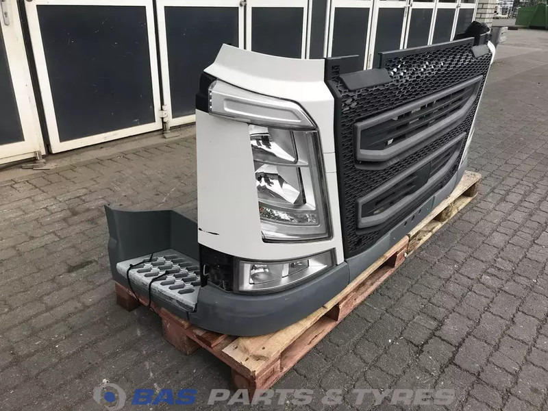 Volvo FH4 - Kaitseraud - Veoauto: pilt 3 Volvo FH4 - Kaitseraud - Veoauto: pilt 3