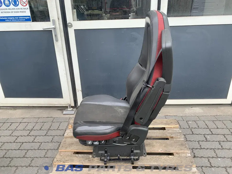 Volvo FH4 - Iste - Veoauto: pilt 2 Volvo FH4 - Iste - Veoauto: pilt 2
