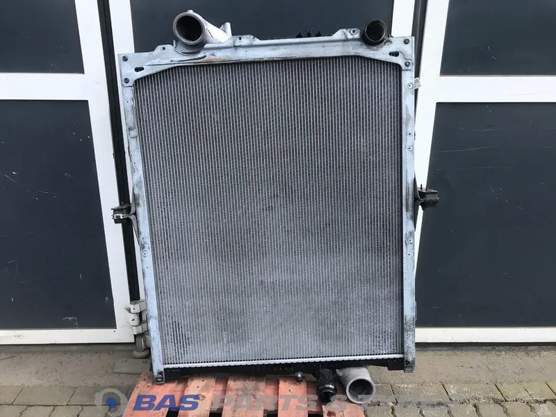 Volvo FH4 - Radiaator - Veoauto: pilt 1 Volvo FH4 - Radiaator - Veoauto: pilt 1