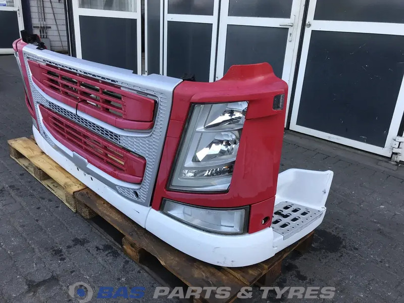 Volvo FM4 Bumper Volvo 21221129 - Kaitseraud - Veoauto: pilt 2 Volvo FM4 Bumper Volvo 21221129 - Kaitseraud - Veoauto: pilt 2