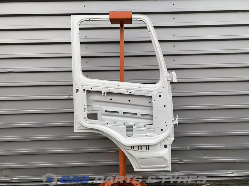 Volvo FM4 Portier Links Volvo 23148250 - Uks ja varuosad - Veoauto: pilt 2 Volvo FM4 Portier Links Volvo 23148250 - Uks ja varuosad - Veoauto: pilt 2