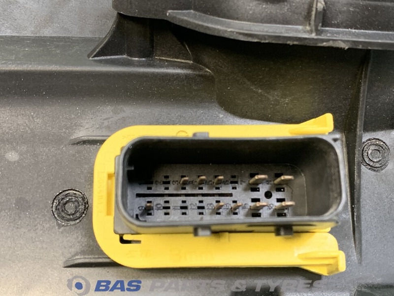 Volvo FM5 Koplamp Links 23752809 - Esituled - Veoauto: pilt 5 Volvo FM5 Koplamp Links 23752809 - Esituled - Veoauto: pilt 5