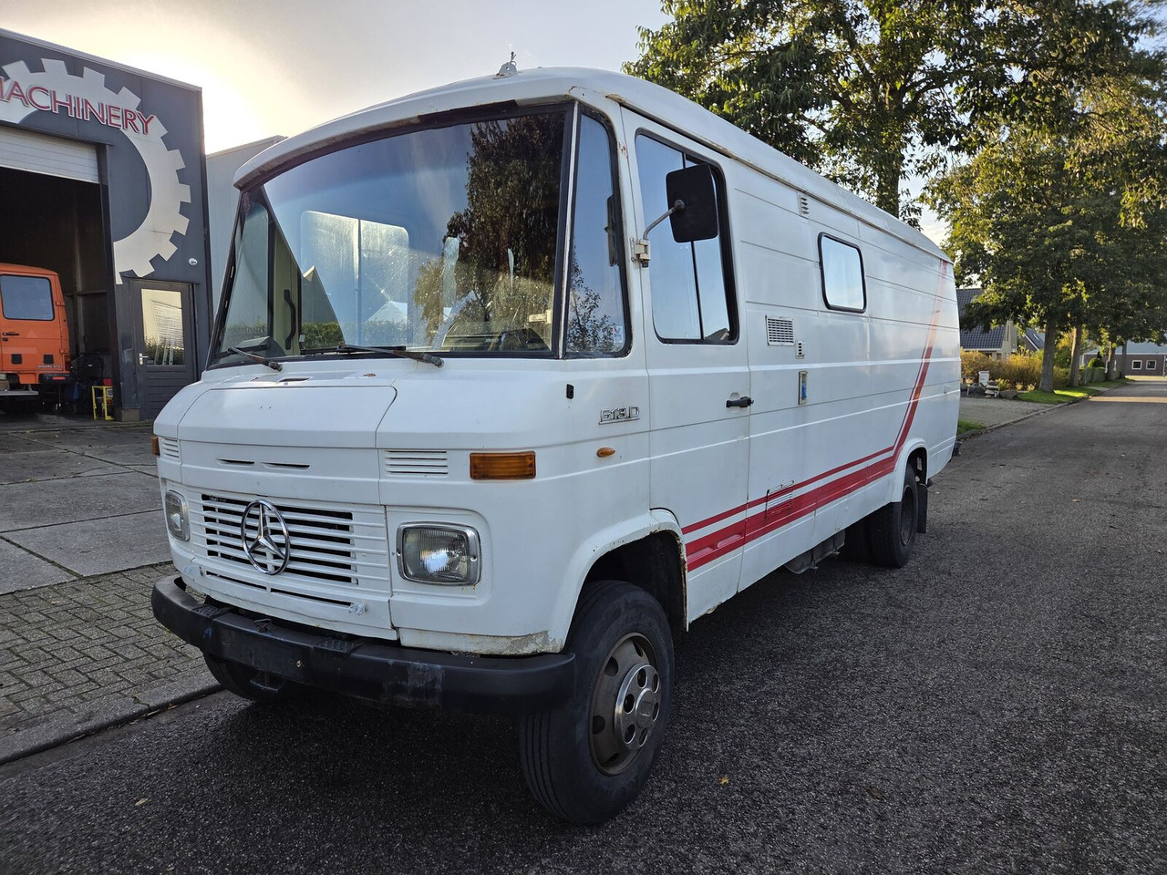 Mercedes-Benz L 613 D buscamper - Muu seadmestik: pilt 1 Mercedes-Benz L 613 D buscamper - Muu seadmestik: pilt 1
