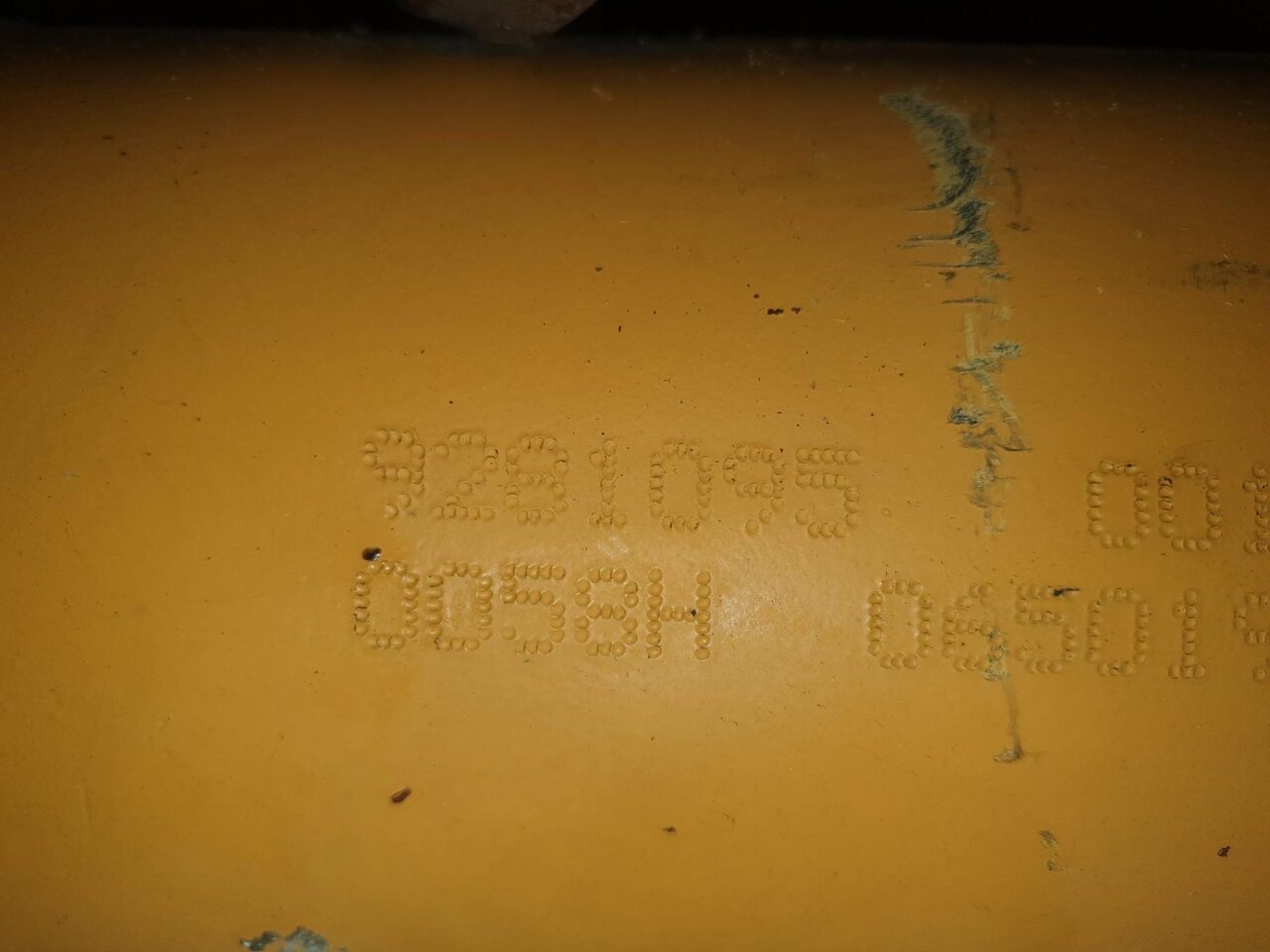 BOTELLA DE BALANCIN LIEBHER R904C - Hüdrauliline silinder - Lintekskavaator: pilt 2 BOTELLA DE BALANCIN LIEBHER R904C - Hüdrauliline silinder - Lintekskavaator: pilt 2