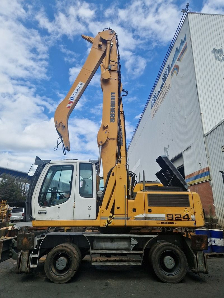 LIEBHERR A924C - Jäätme-/ Tööstuslik käitleja: pilt 3 LIEBHERR A924C - Jäätme-/ Tööstuslik käitleja: pilt 3