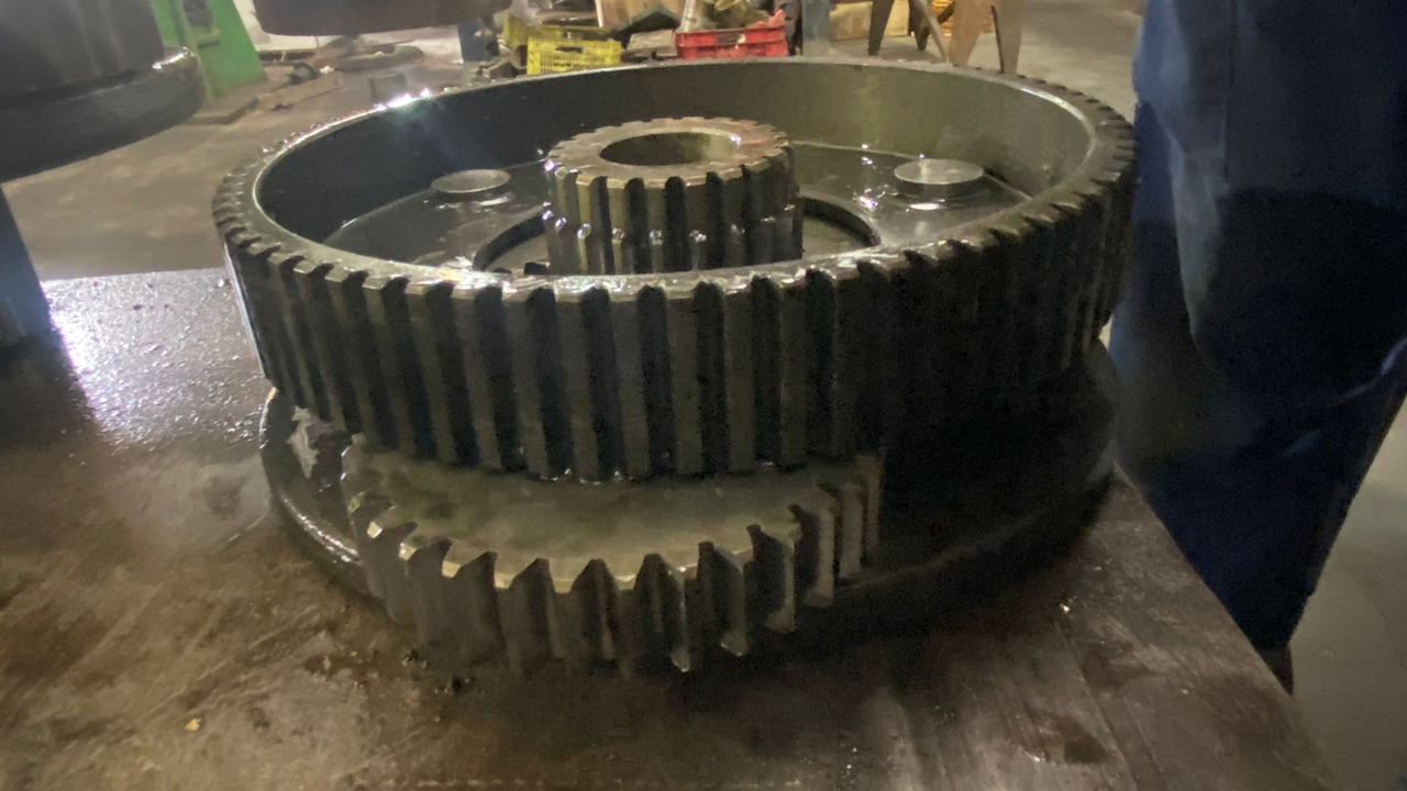 MANDO FINAL FAT450/044 LIEBHERR R954B - Veomootor - Ehitusmasinad: pilt 5 MANDO FINAL FAT450/044 LIEBHERR R954B - Veomootor - Ehitusmasinad: pilt 5