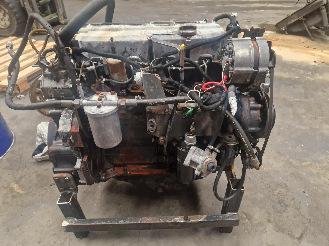 MOTOR DEUTZ BF4M1013E - Mootor - Ehitusmasinad: pilt 3 MOTOR DEUTZ BF4M1013E - Mootor - Ehitusmasinad: pilt 3