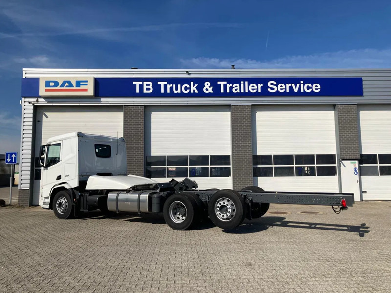 DAF XD 450 FAN CHASSIS SLEEPER CAB PTO STEERING LIFTAXLE 480WB - NEW - Kabiinišassiiga veoauto: pilt 2 DAF XD 450 FAN CHASSIS SLEEPER CAB PTO STEERING LIFTAXLE 480WB - NEW - Kabiinišassiiga veoauto: pilt 2