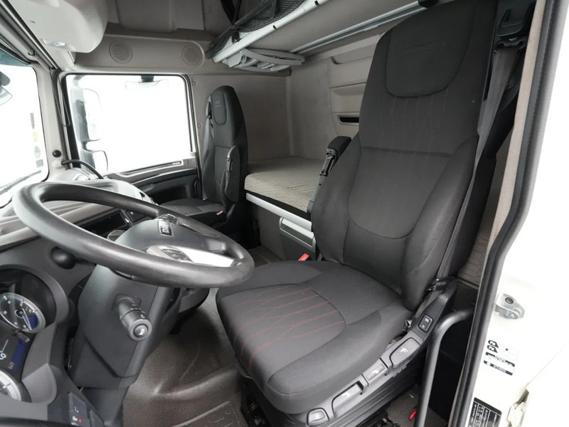 Sadulveok DAF XF 480 FT Super Space Cab, PTO Prep: pilt 14 Sadulveok DAF XF 480 FT Super Space Cab, PTO Prep: pilt 14