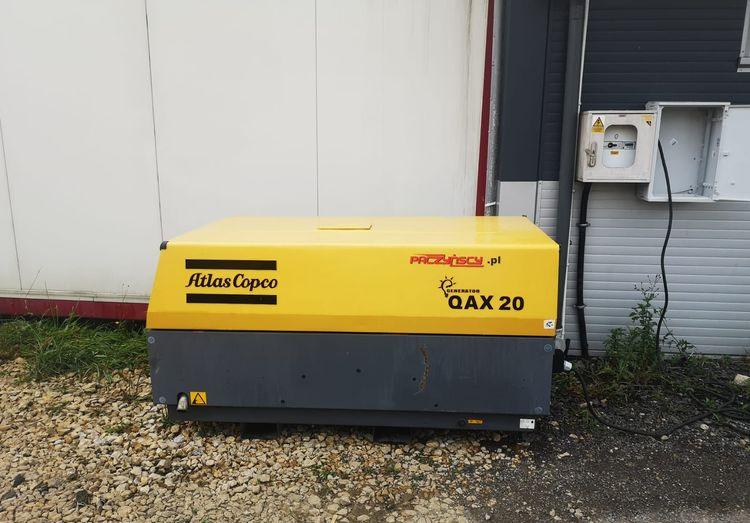 Agregat prądotwórczy Atlas Copco QAX 20 2005 Agregat (Genrtator) prądotwórczy Atlas Copco - Generaatorikomplekt: pilt 1 Agregat prądotwórczy Atlas Copco QAX 20 2005 Agregat (Genrtator) prądotwórczy Atlas Copco - Generaatorikomplekt: pilt 1