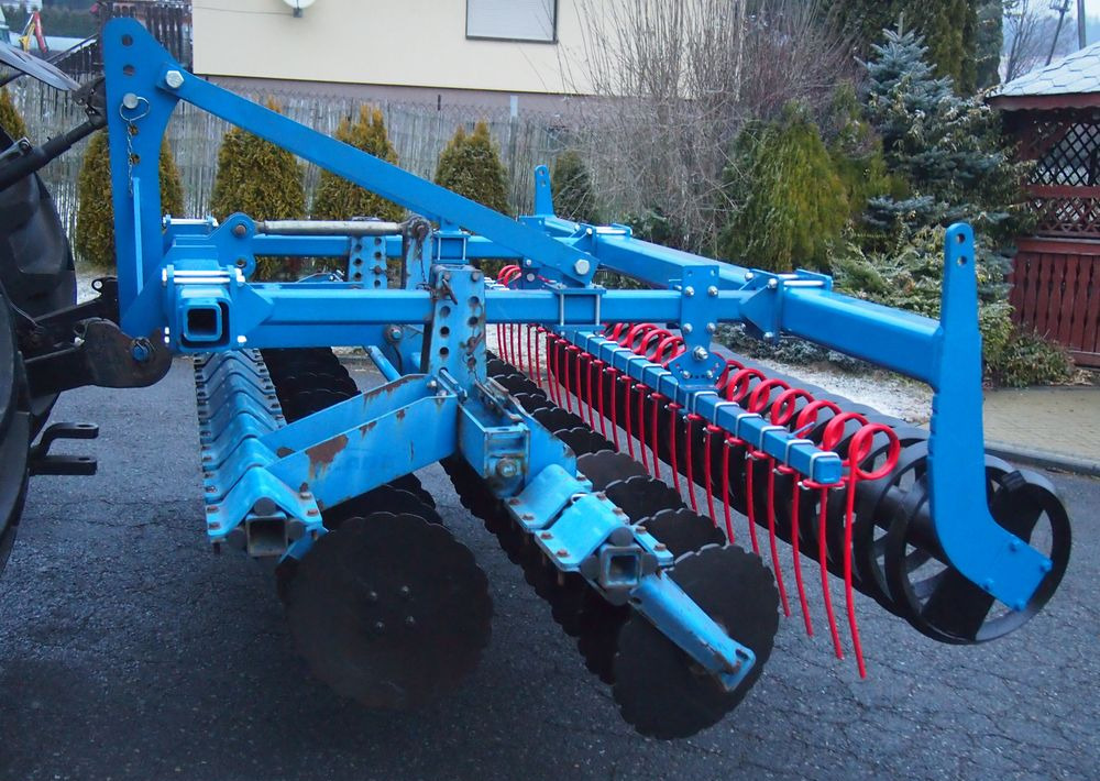 Brona talerzowa Rabe Werk RABE WERK Fielo biro 3000 2006 Brona talerzowa RABE - Ketasäke: pilt 4 Brona talerzowa Rabe Werk RABE WERK Fielo biro 3000 2006 Brona talerzowa RABE - Ketasäke: pilt 4