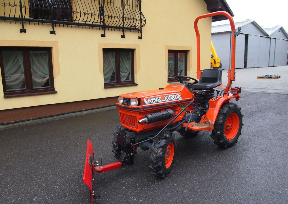 Ciągnik Kubota B1550 1994 traktorek KUBOTA 4x4 19KM - Traktor: pilt 2 Ciągnik Kubota B1550 1994 traktorek KUBOTA 4x4 19KM - Traktor: pilt 2