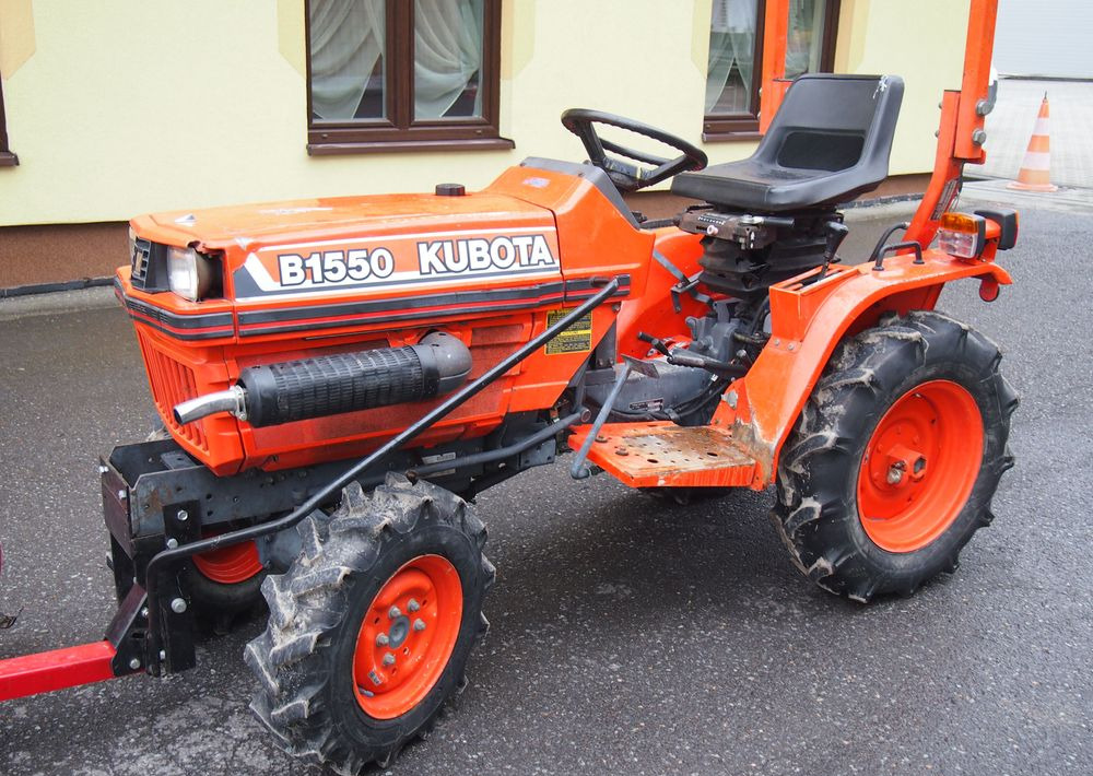 Ciągnik Kubota B1550 1994 traktorek KUBOTA 4x4 19KM - Traktor: pilt 1 Ciągnik Kubota B1550 1994 traktorek KUBOTA 4x4 19KM - Traktor: pilt 1