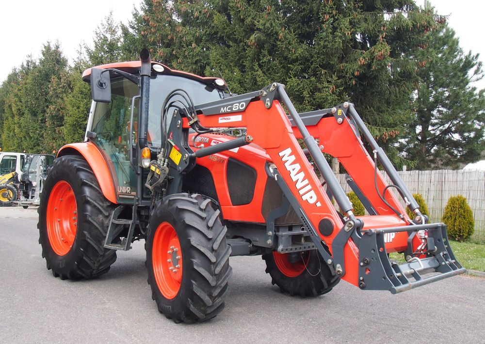 Ciągnik Kubota M5111 2019 Ciągnik rolniczy Kubota z ładowaczem czołowym TUR - Traktor: pilt 3 Ciągnik Kubota M5111 2019 Ciągnik rolniczy Kubota z ładowaczem czołowym TUR - Traktor: pilt 3