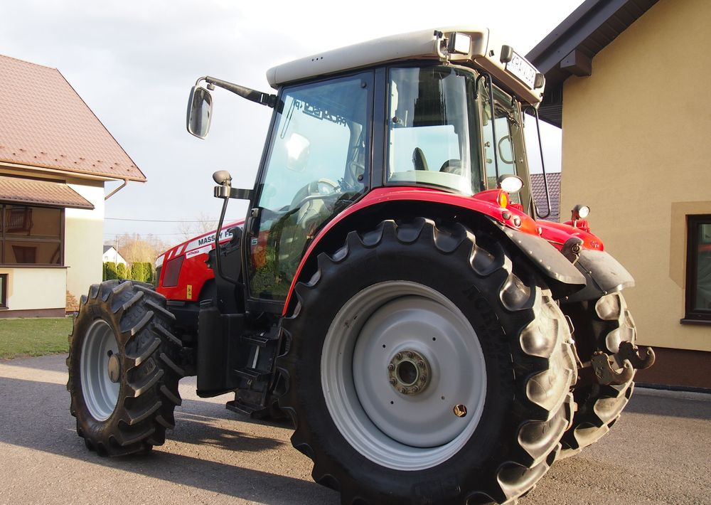 Ciągnik Massey Ferguson MF 6455 Dyna6 2013 Ciągnik Massey Ferguson 6455+TUZ - Traktor: pilt 3 Ciągnik Massey Ferguson MF 6455 Dyna6 2013 Ciągnik Massey Ferguson 6455+TUZ - Traktor: pilt 3