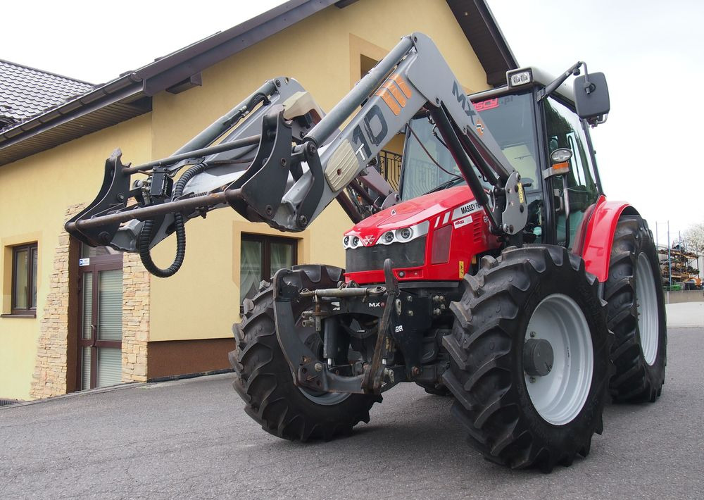Ciągnik Massey Ferguson MF 6455 Dyna6 2013 Ciągnik rolniczy Massey Ferguson z Ładowaczem i TUZ-em - Traktor: pilt 4 Ciągnik Massey Ferguson MF 6455 Dyna6 2013 Ciągnik rolniczy Massey Ferguson z Ładowaczem i TUZ-em - Traktor: pilt 4