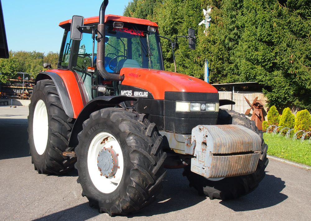 Ciągnik New Holland NH M 135 1998 NEW HOLLAND TM M135 - Traktor: pilt 1 Ciągnik New Holland NH M 135 1998 NEW HOLLAND TM M135 - Traktor: pilt 1