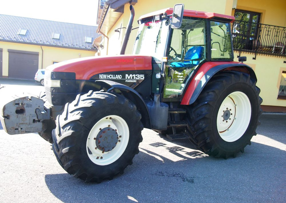 Ciągnik New Holland NH M 135 1998 NEW HOLLAND TM M135 - Traktor: pilt 5 Ciągnik New Holland NH M 135 1998 NEW HOLLAND TM M135 - Traktor: pilt 5