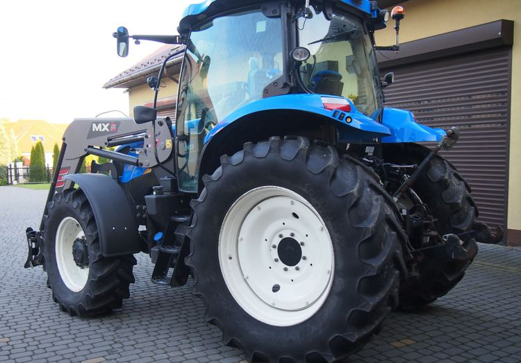 Ciągnik New Holland NH T6.140 2016 New Holland z Ładowaczem czołowym TUR - Traktor: pilt 3 Ciągnik New Holland NH T6.140 2016 New Holland z Ładowaczem czołowym TUR - Traktor: pilt 3