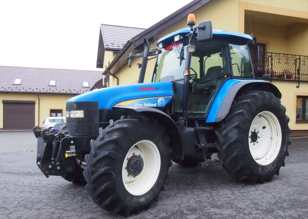 Ciągnik New Holland TM 140 2004 Przedni TUZ - Traktor: pilt 3 Ciągnik New Holland TM 140 2004 Przedni TUZ - Traktor: pilt 3