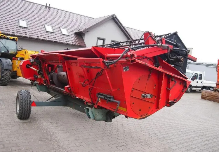 Heder Massey Ferguson Szerokość 5m pasuje do 32, 34, 36, 38, 42, 7254, 7272, 7278 - Kombaini päis: pilt 3 Heder Massey Ferguson Szerokość 5m pasuje do 32, 34, 36, 38, 42, 7254, 7272, 7278 - Kombaini päis: pilt 3