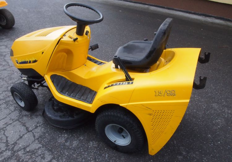 Kosiarka traktorek Castel Garden 13/92 2007 Kosiarka Castel Garden 13/92 - Muruniiduk: pilt 3 Kosiarka traktorek Castel Garden 13/92 2007 Kosiarka Castel Garden 13/92 - Muruniiduk: pilt 3