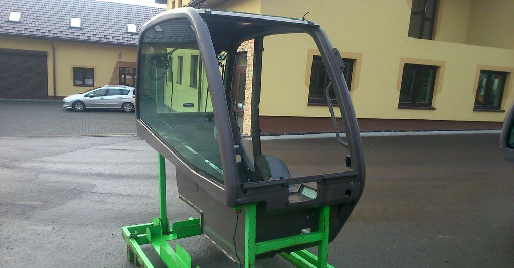 Ładowarka teleskopowa Manitou MT, MLT 2005 Kabina do Manitou - Kabiin - Materjali käitlemise seade: pilt 5 Ładowarka teleskopowa Manitou MT, MLT 2005 Kabina do Manitou - Kabiin - Materjali käitlemise seade: pilt 5