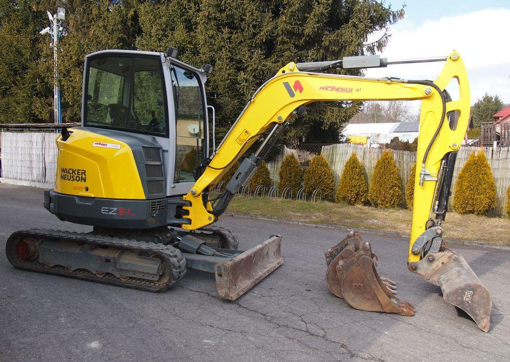 Minikoparka Wacker Neuson EZ36 2018 Minikoparka Wacker Neuson - Miniekskavaator: pilt 3 Minikoparka Wacker Neuson EZ36 2018 Minikoparka Wacker Neuson - Miniekskavaator: pilt 3