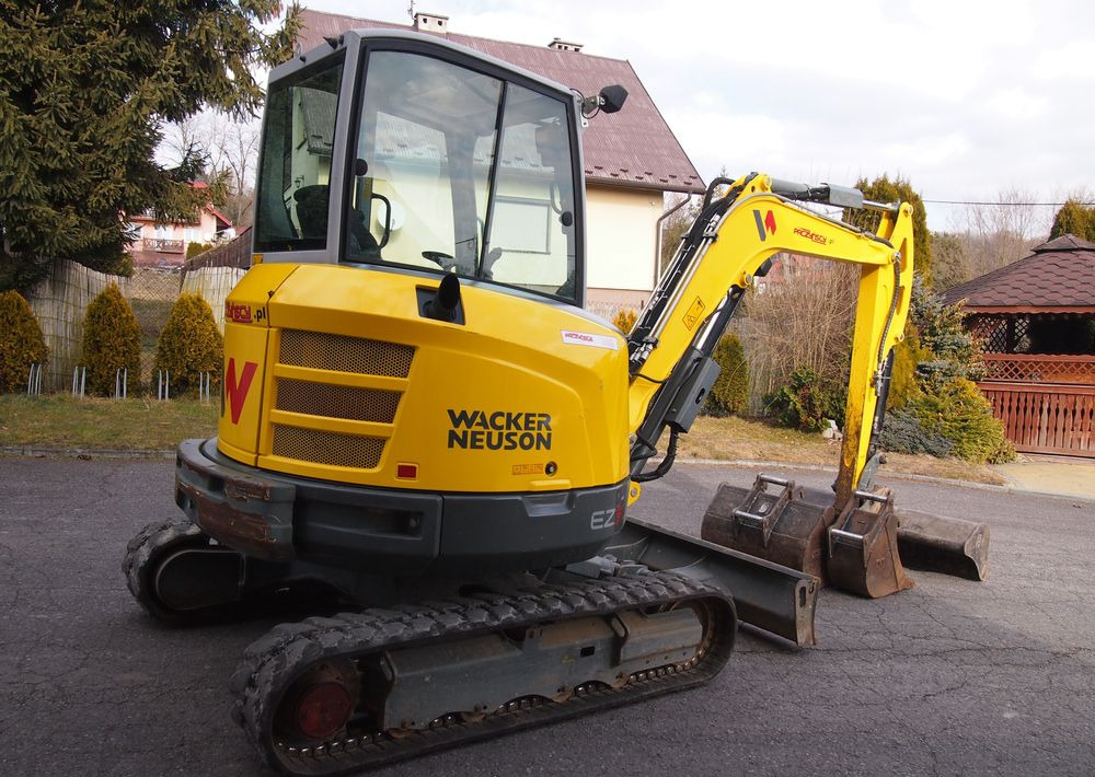 Minikoparka Wacker Neuson EZ36 2018 Minikoparka Wacker Neuson - Miniekskavaator: pilt 2 Minikoparka Wacker Neuson EZ36 2018 Minikoparka Wacker Neuson - Miniekskavaator: pilt 2