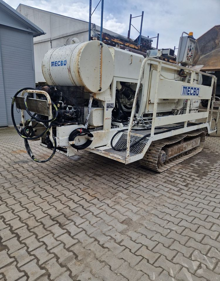 Pompa do betonu Mecbo CAR TCACK P6.80 APV/DI 90bar 2007 Pompa do betonu MECBO P6.80 na gąsienicach - Statsionaarne betoonipump: pilt 3 Pompa do betonu Mecbo CAR TCACK P6.80 APV/DI 90bar 2007 Pompa do betonu MECBO P6.80 na gąsienicach - Statsionaarne betoonipump: pilt 3