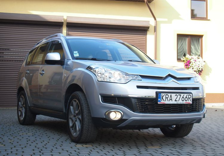 Samochód Citroen C-Crosser 2.2 HDI 2010 Samochód osobowy SUW 4x4 - Auto: pilt 5 Samochód Citroen C-Crosser 2.2 HDI 2010 Samochód osobowy SUW 4x4 - Auto: pilt 5