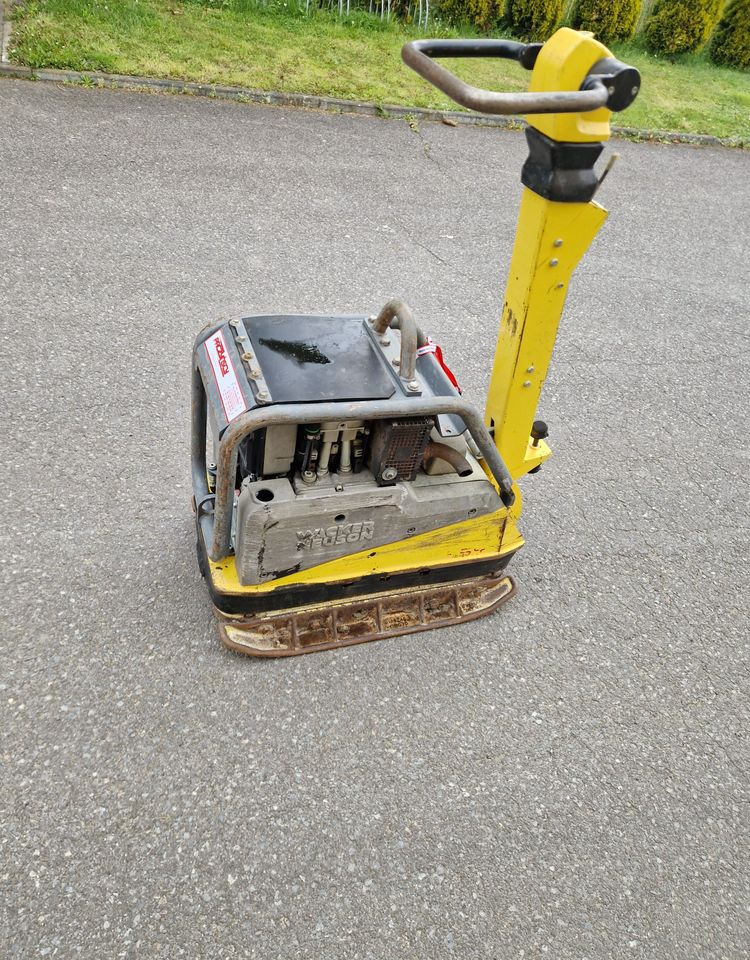 Ubijarka Wacker DPU 4545 2018 Ubijarka zagęszczarka płyta Wacker DPU 4545 - Vibraatorplaat: pilt 3 Ubijarka Wacker DPU 4545 2018 Ubijarka zagęszczarka płyta Wacker DPU 4545 - Vibraatorplaat: pilt 3