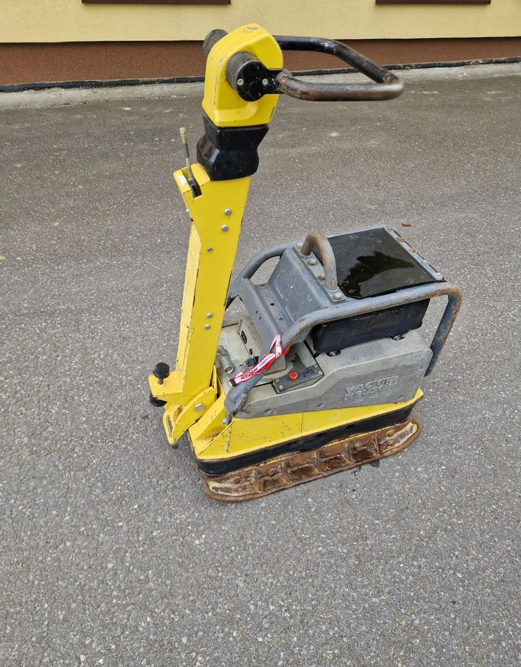 Ubijarka Wacker DPU 4545 2018 Ubijarka zagęszczarka płyta Wacker DPU 4545 - Vibraatorplaat: pilt 1 Ubijarka Wacker DPU 4545 2018 Ubijarka zagęszczarka płyta Wacker DPU 4545 - Vibraatorplaat: pilt 1