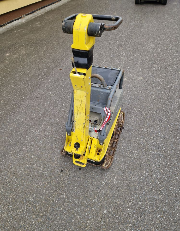 Ubijarka Wacker DPU 4545 2018 Ubijarka zagęszczarka płyta Wacker DPU 4545 - Vibraatorplaat: pilt 4 Ubijarka Wacker DPU 4545 2018 Ubijarka zagęszczarka płyta Wacker DPU 4545 - Vibraatorplaat: pilt 4